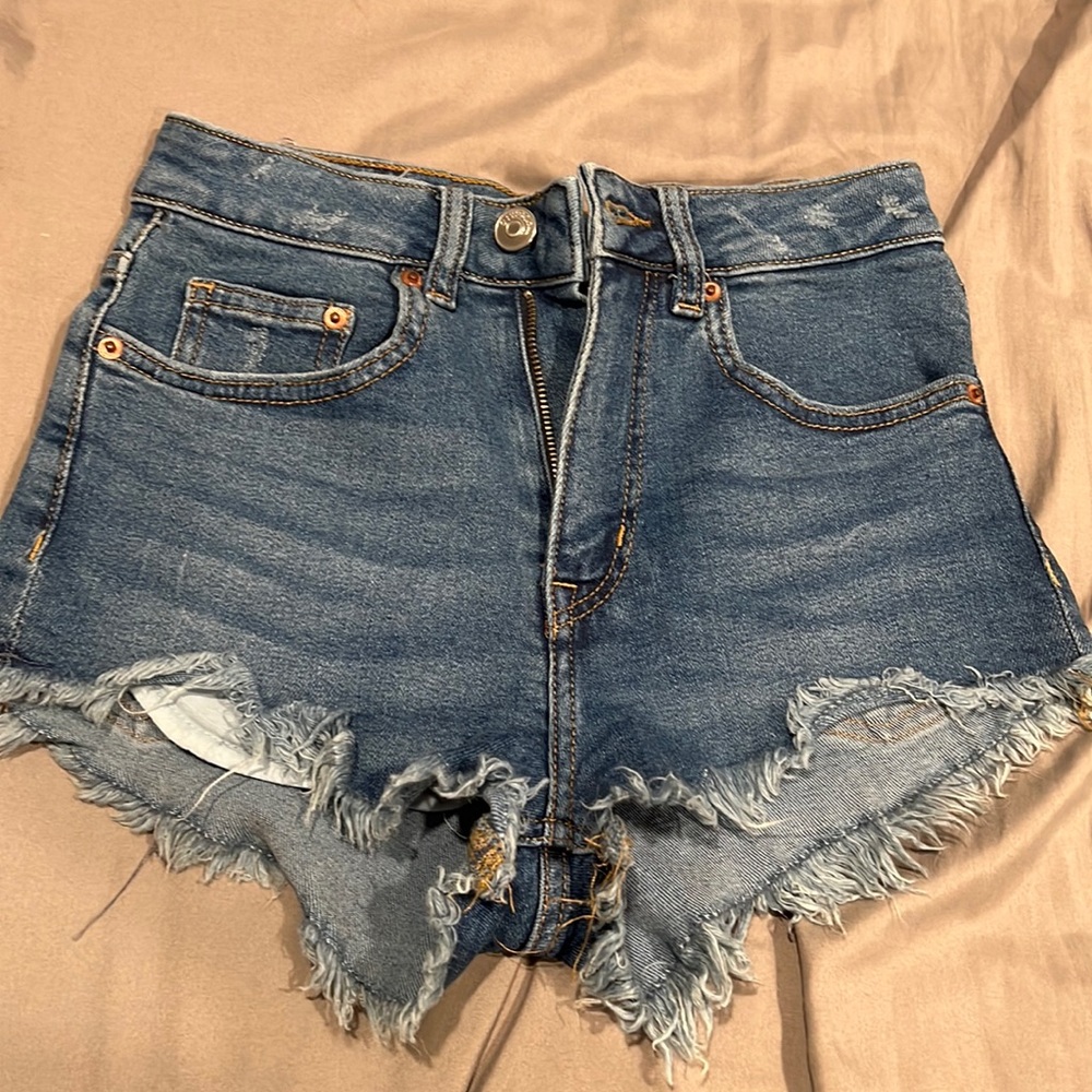 H&M cutoff blue Jean shorts size 2